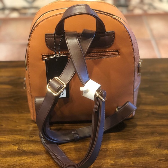 Backpack - Picture 3 of 3